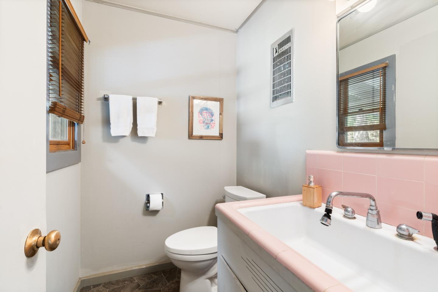 Detail Gallery Image 20 of 64 For 21791 Highway 49, Downieville,  CA 95936 - 4 Beds | 4/1 Baths