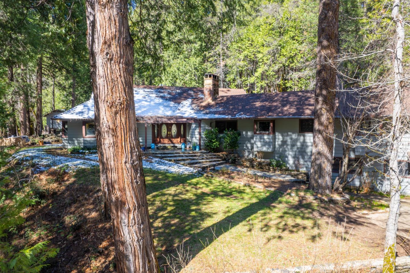 Detail Gallery Image 3 of 64 For 21791 Highway 49, Downieville,  CA 95936 - 4 Beds | 4/1 Baths
