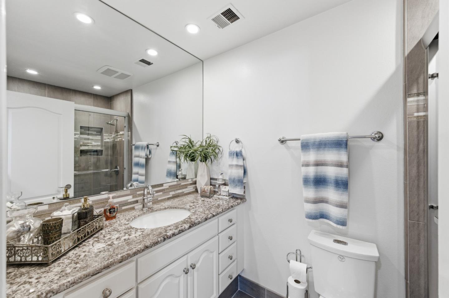 Detail Gallery Image 25 of 34 For 5827 Bellflower Dr, Newark,  CA 94560 - 3 Beds | 2 Baths