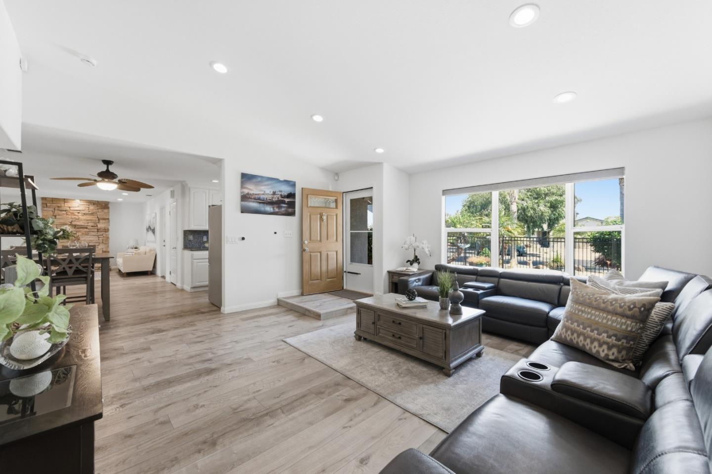 Detail Gallery Image 8 of 34 For 5827 Bellflower Dr, Newark,  CA 94560 - 3 Beds | 2 Baths