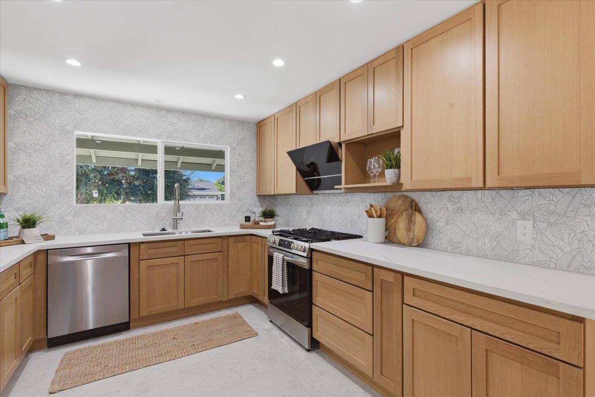 Detail Gallery Image 23 of 40 For 1393 Annapolis Way, San Jose,  CA 95118 - 4 Beds | 2 Baths