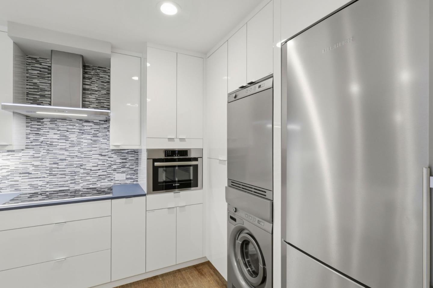 Detail Gallery Image 10 of 26 For 152 Castillion Ter, Santa Cruz,  CA 95060 - 2 Beds | 1 Baths