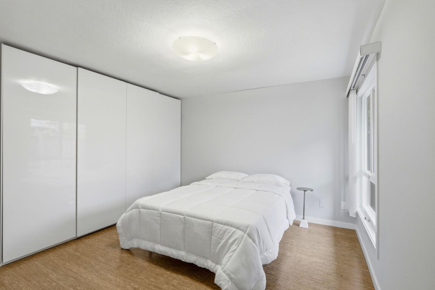 Detail Gallery Image 13 of 26 For 152 Castillion Ter, Santa Cruz,  CA 95060 - 2 Beds | 1 Baths