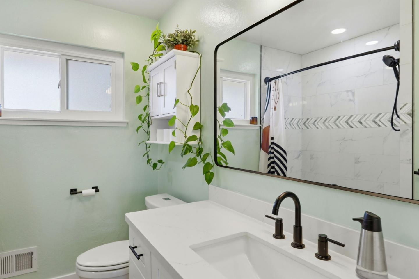 Detail Gallery Image 29 of 38 For 3960 Paladin Dr, San Jose,  CA 95124 - 3 Beds | 2 Baths