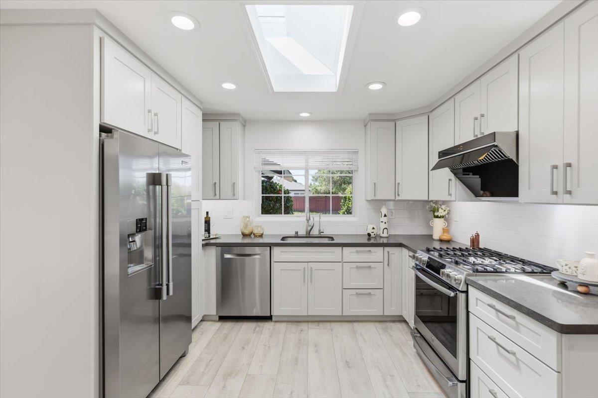 Detail Gallery Image 7 of 43 For 1338 Piland Dr, San Jose,  CA 95130 - 3 Beds | 2 Baths