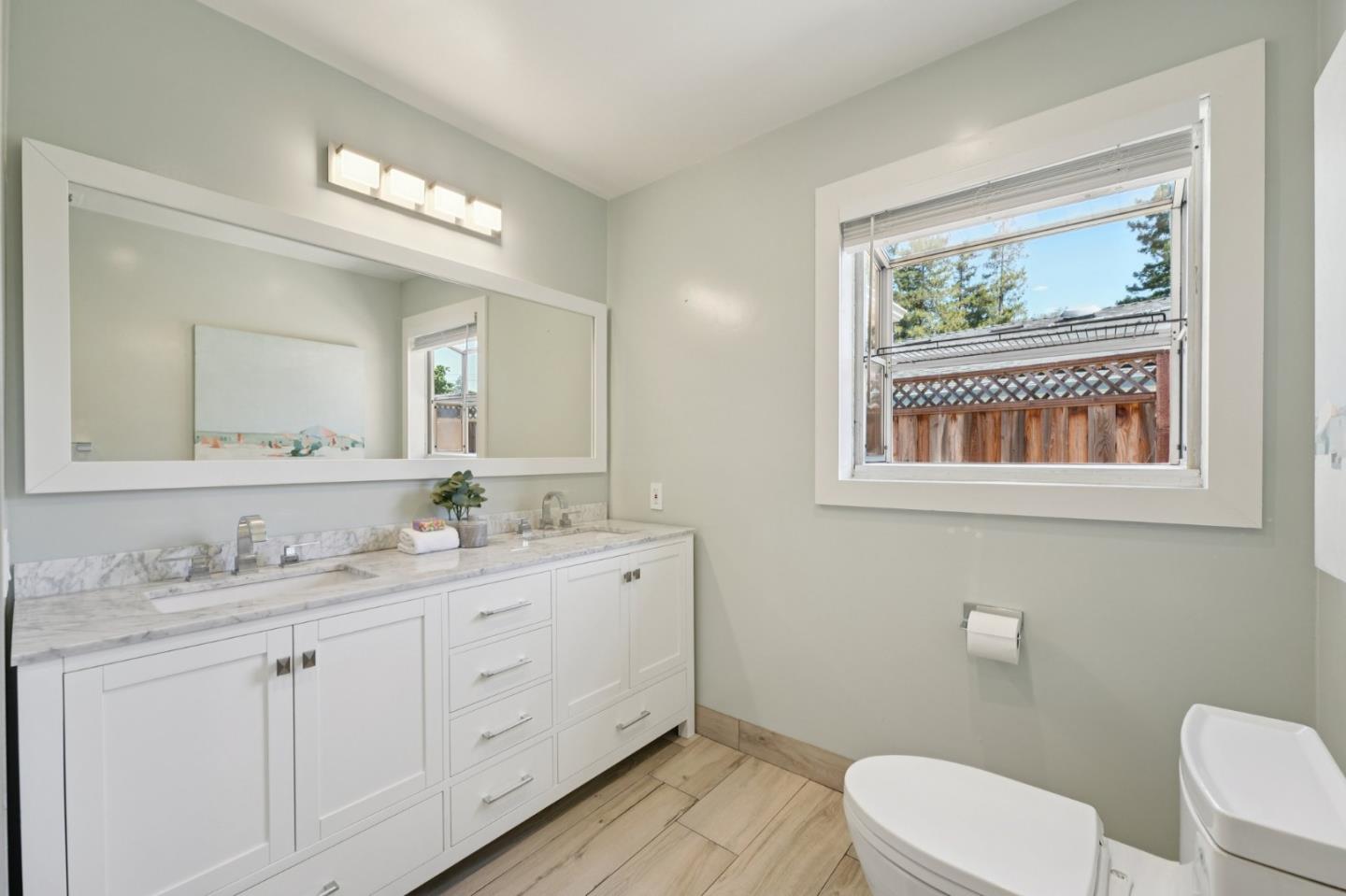 Detail Gallery Image 19 of 38 For 314 Outer Cir, Redwood City,  CA 94062 - 4 Beds | 3 Baths