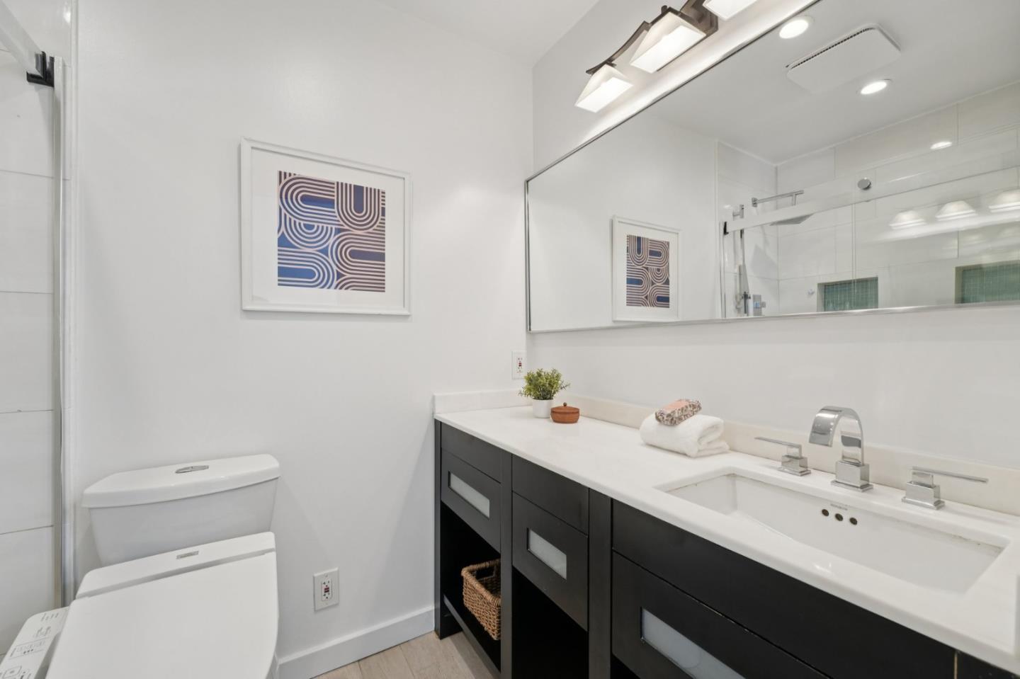 Detail Gallery Image 24 of 38 For 314 Outer Cir, Redwood City,  CA 94062 - 4 Beds | 3 Baths