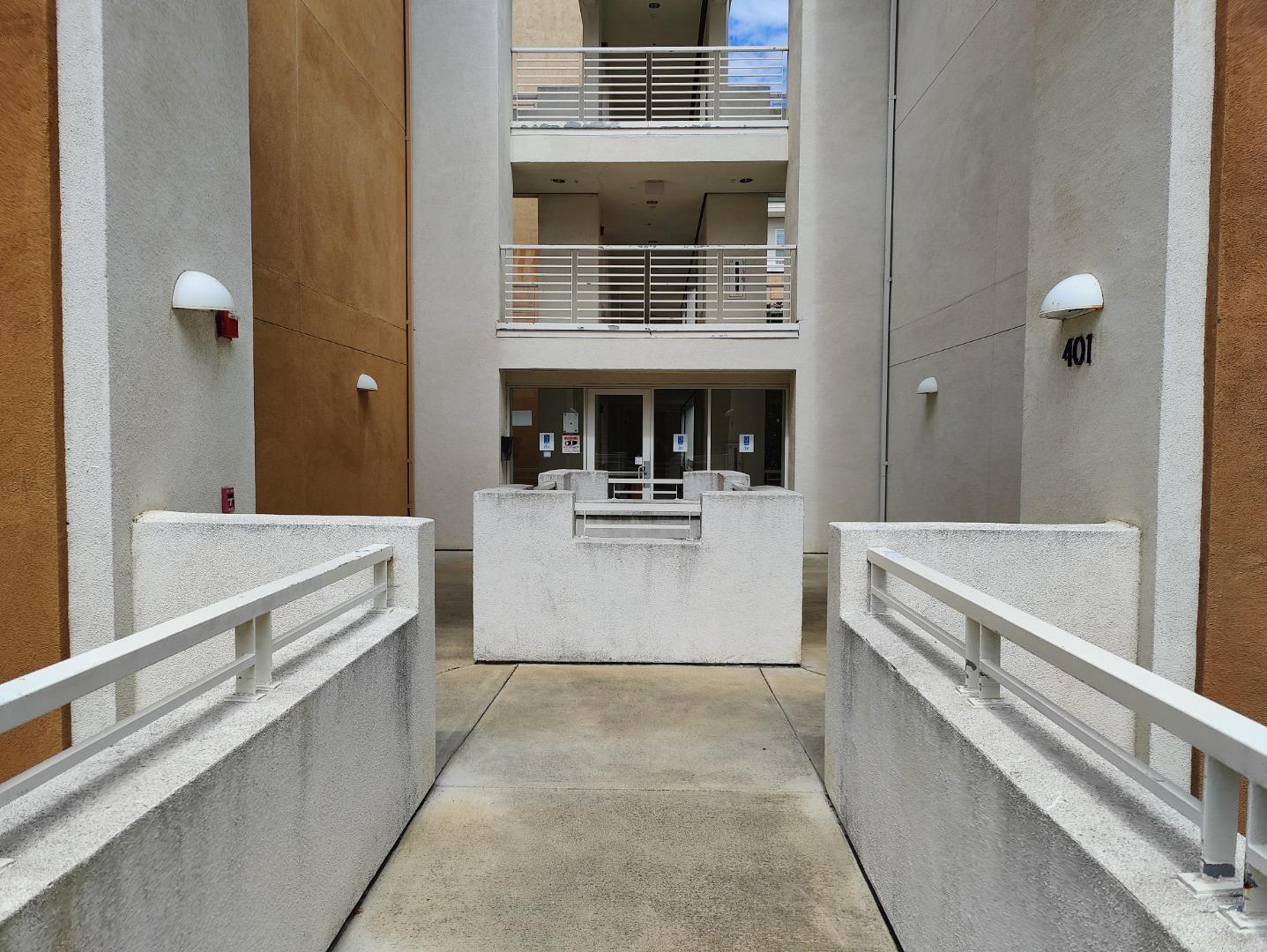 Detail Gallery Image 19 of 27 For 401 Crescent Ct #4203,  San Francisco,  CA 94134 - 1 Beds | 1 Baths