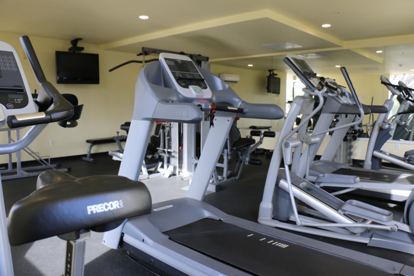 Detail Gallery Image 25 of 27 For 401 Crescent Ct #4203,  San Francisco,  CA 94134 - 1 Beds | 1 Baths