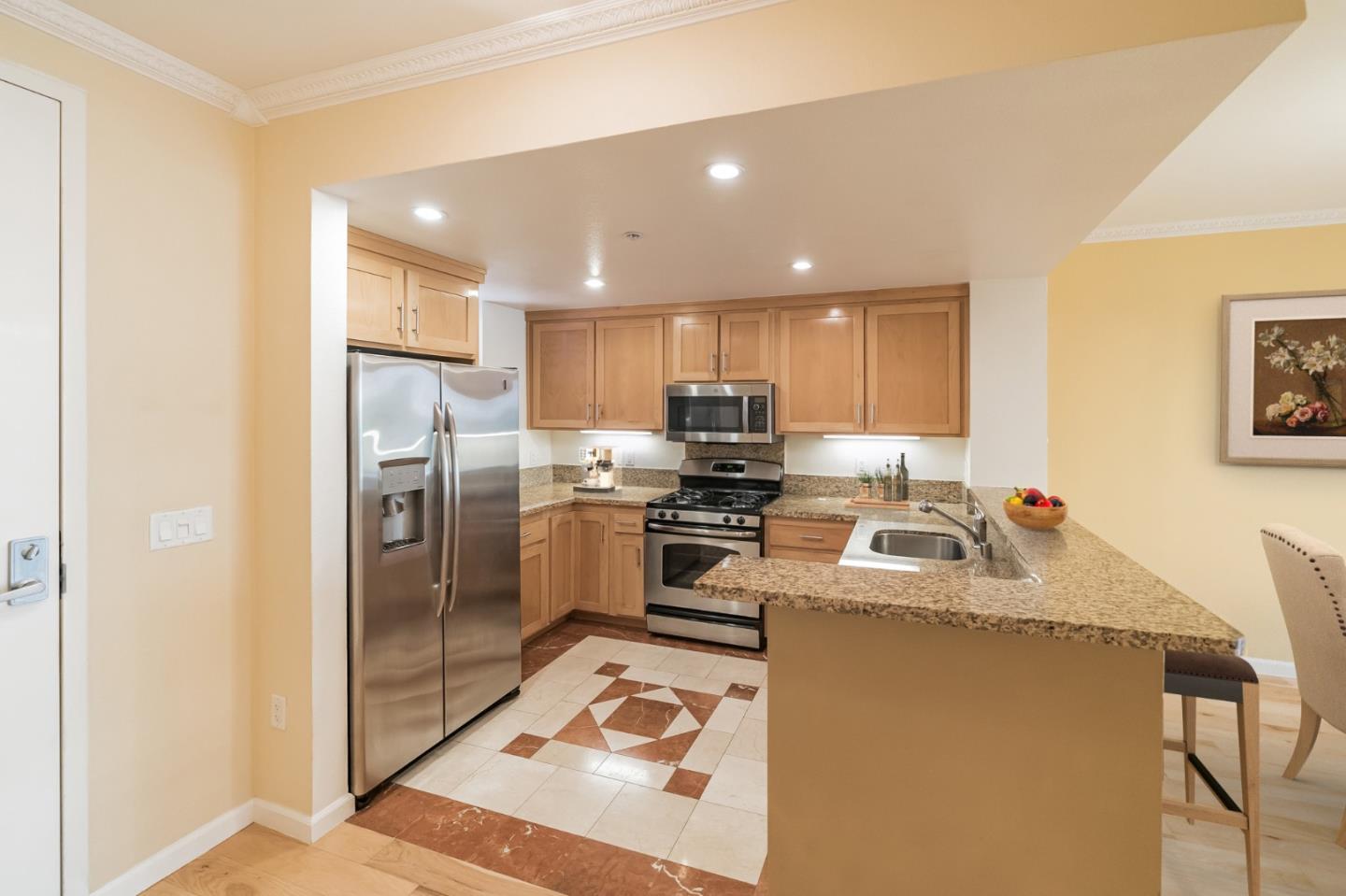 Detail Gallery Image 4 of 27 For 401 Crescent Ct #4203,  San Francisco,  CA 94134 - 1 Beds | 1 Baths