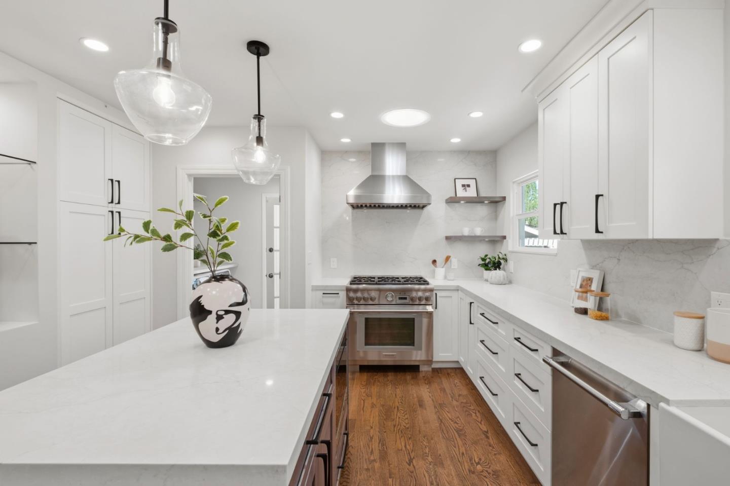 Detail Gallery Image 12 of 40 For 359 Hudson St, Redwood City,  CA 94062 - 4 Beds | 3 Baths