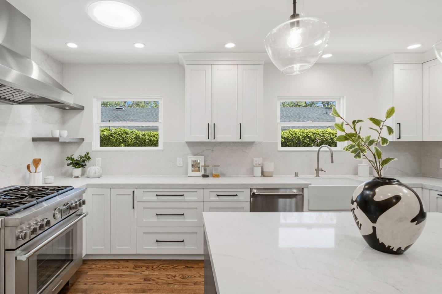 Detail Gallery Image 14 of 40 For 359 Hudson St, Redwood City,  CA 94062 - 4 Beds | 3 Baths