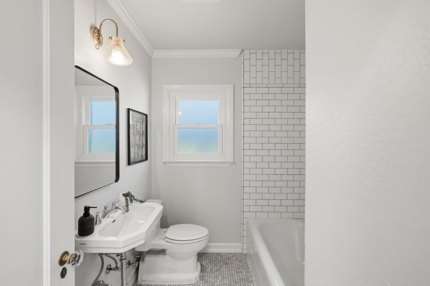 Detail Gallery Image 17 of 40 For 359 Hudson St, Redwood City,  CA 94062 - 4 Beds | 3 Baths