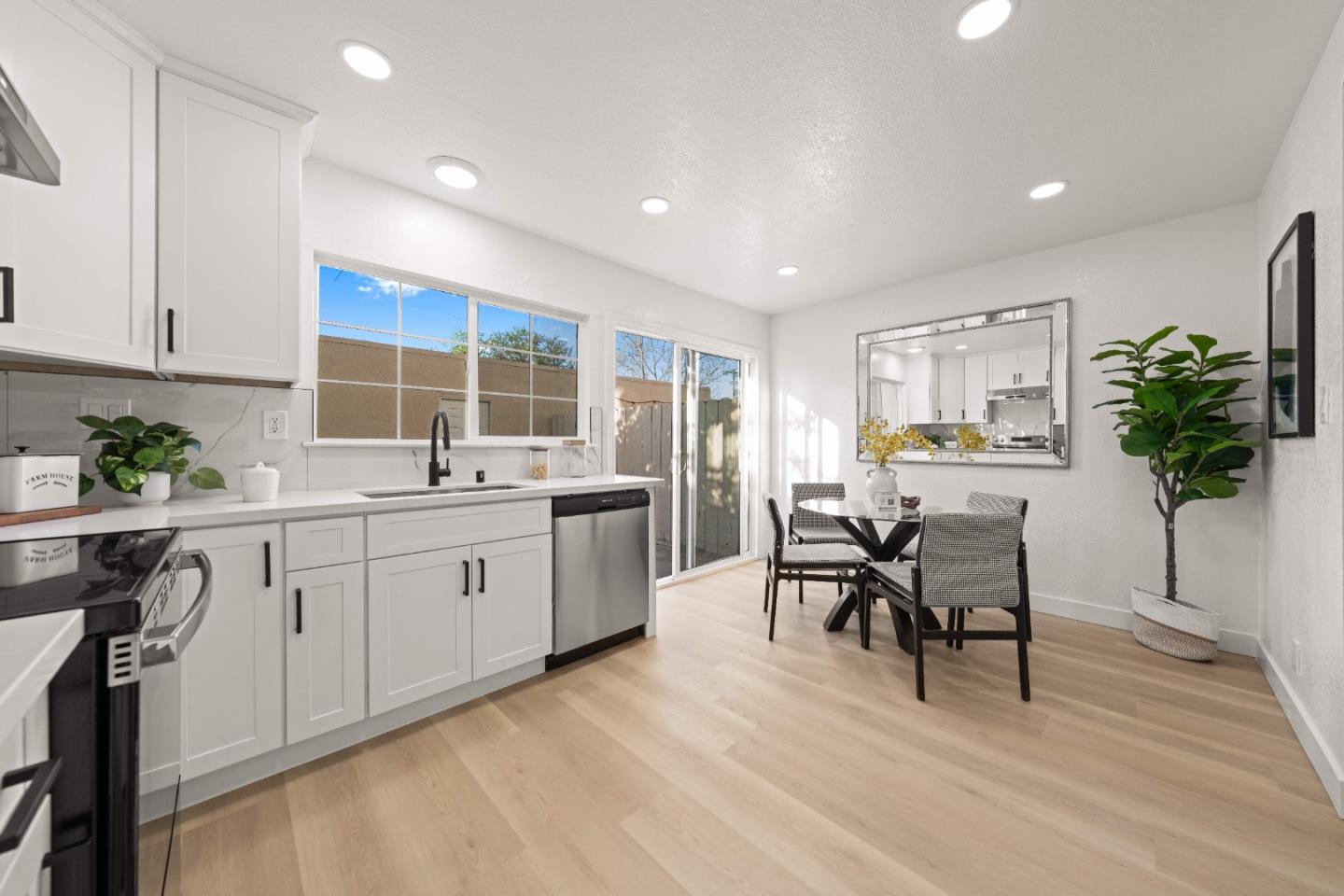 Photo #10: ML82040105 Listing: Photo #10