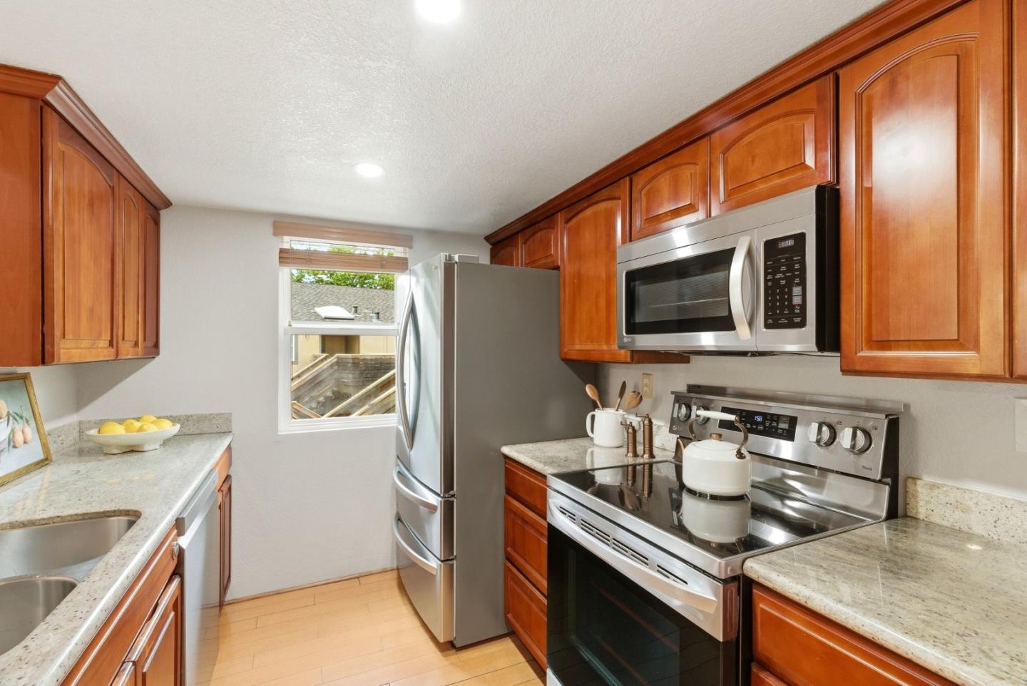 Detail Gallery Image 5 of 25 For 5386 Makati Cir, San Jose,  CA 95123 - 2 Beds | 2 Baths