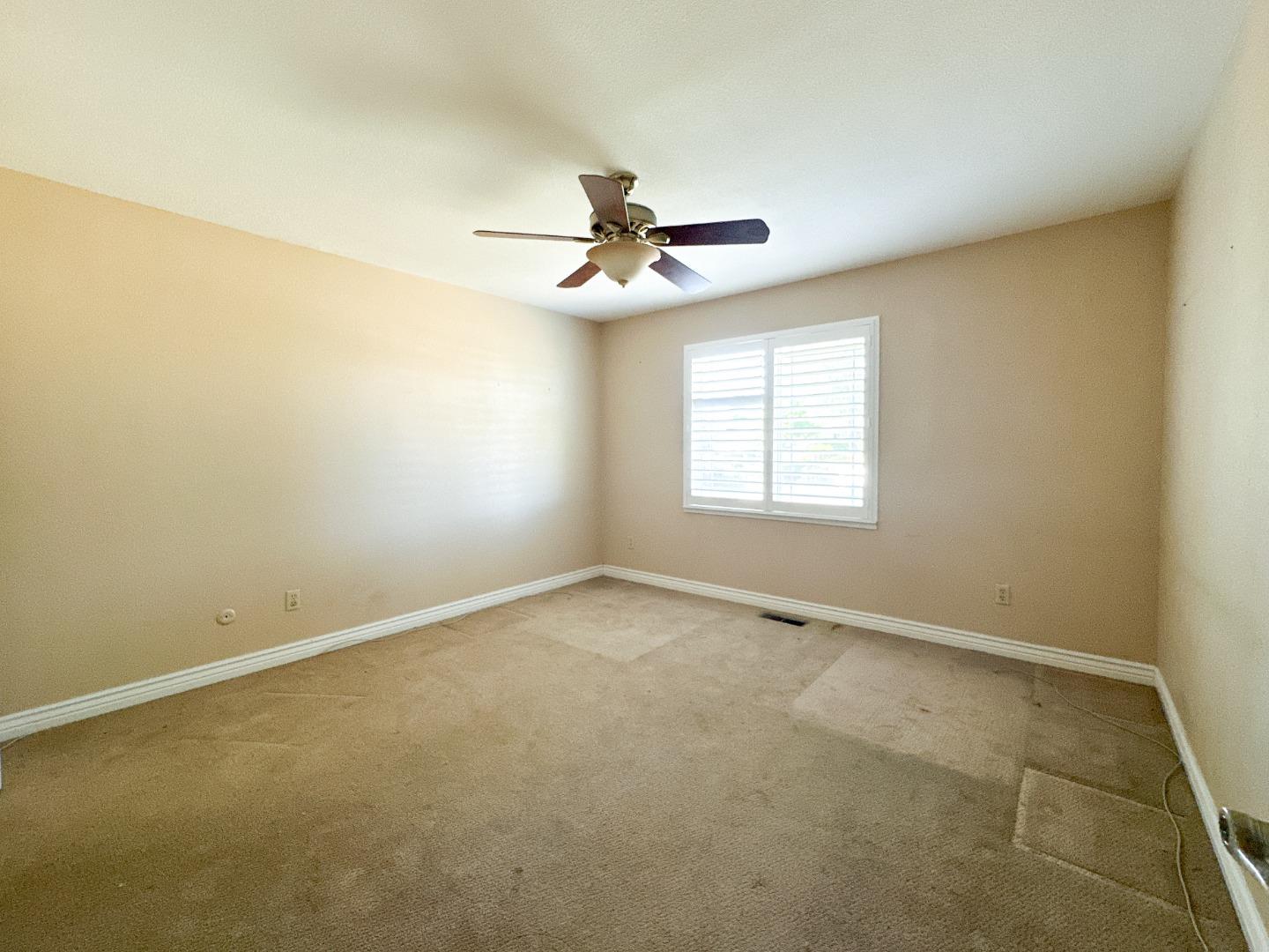 Detail Gallery Image 32 of 44 For 19400 Desiree Ln, Woodbridge,  CA 95258 - 3 Beds | 2/1 Baths