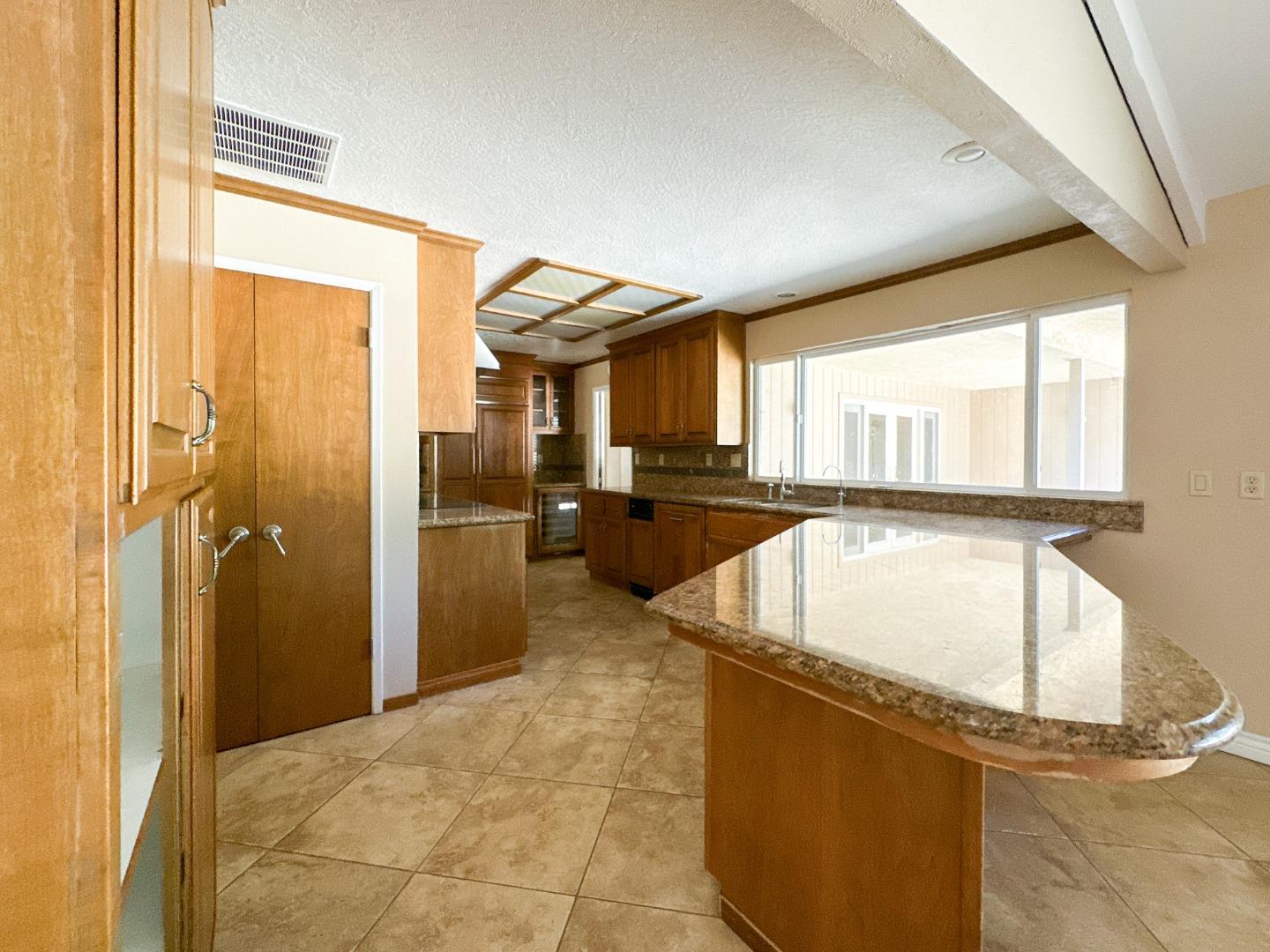 Detail Gallery Image 36 of 44 For 19400 Desiree Ln, Woodbridge,  CA 95258 - 3 Beds | 2/1 Baths