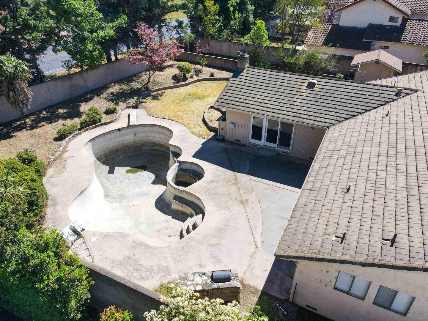 Detail Gallery Image 8 of 44 For 19400 Desiree Ln, Woodbridge,  CA 95258 - 3 Beds | 2/1 Baths