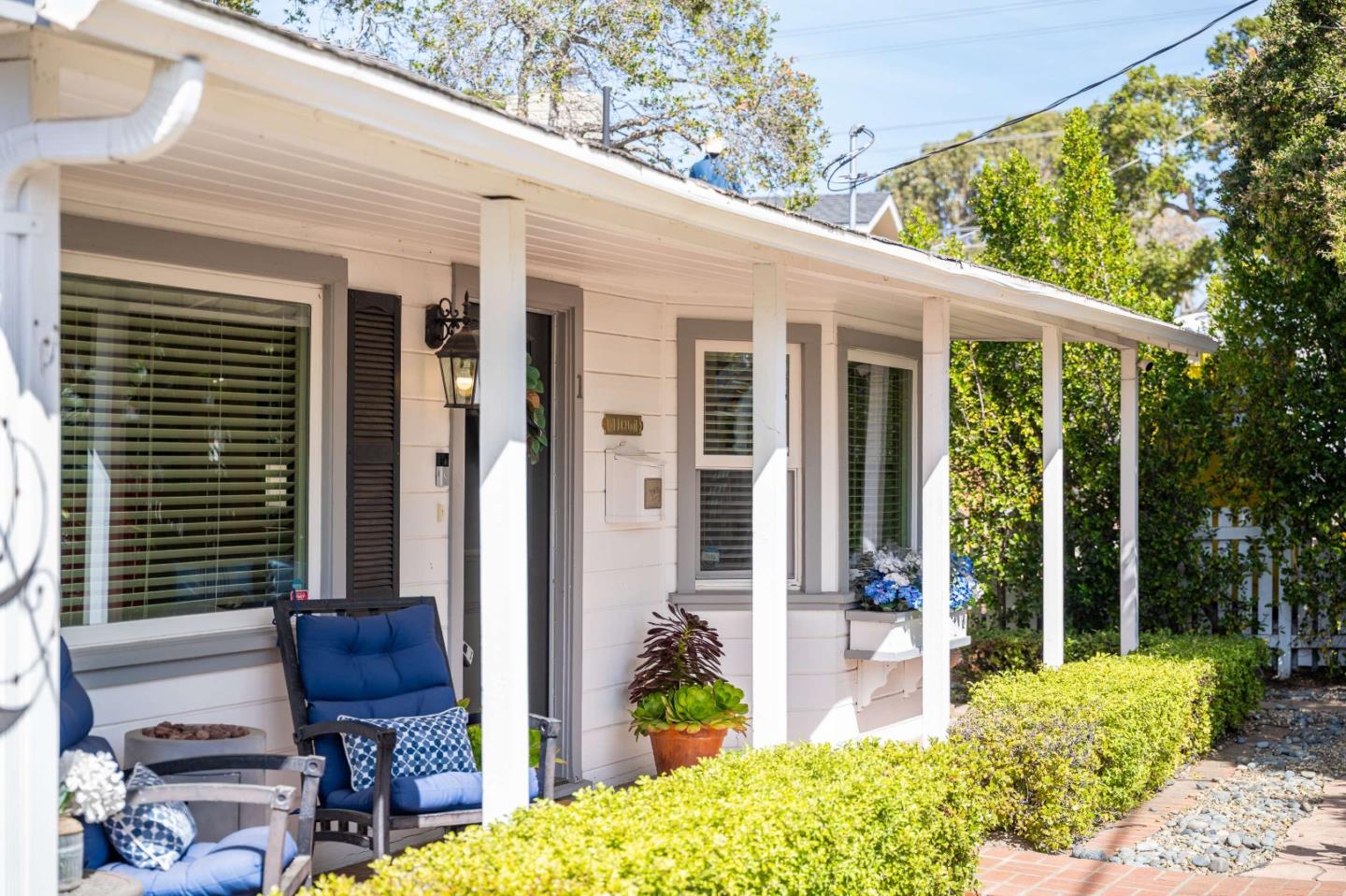 Detail Gallery Image 12 of 48 For 1 Serrano Way, Del Rey Oaks,  CA 93940 - 2 Beds | 1 Baths