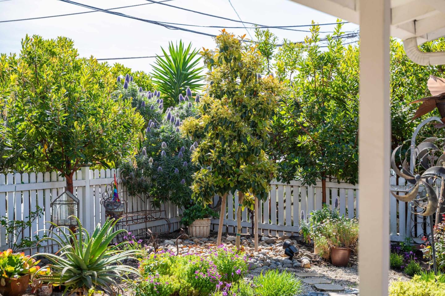 Detail Gallery Image 17 of 48 For 1 Serrano Way, Del Rey Oaks,  CA 93940 - 2 Beds | 1 Baths