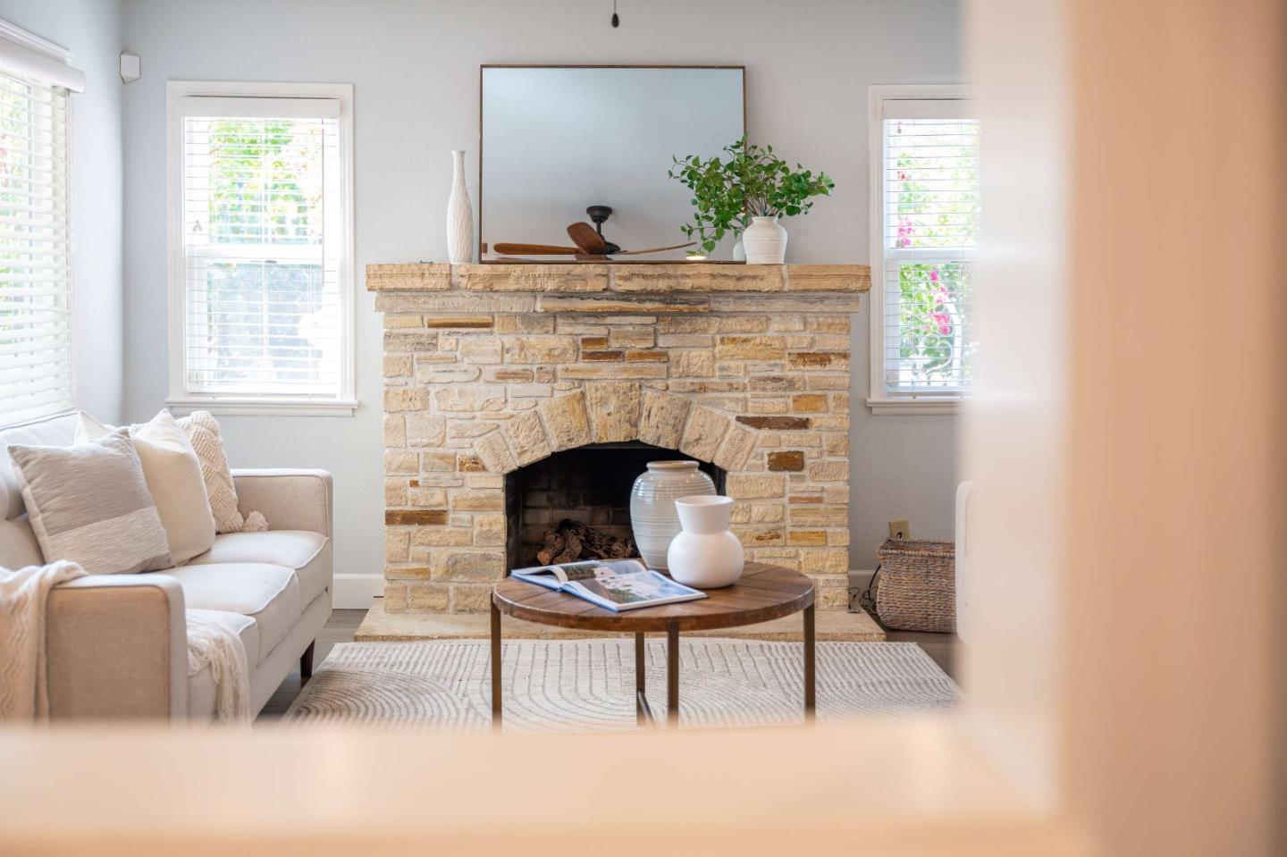 Detail Gallery Image 20 of 48 For 1 Serrano Way, Del Rey Oaks,  CA 93940 - 2 Beds | 1 Baths