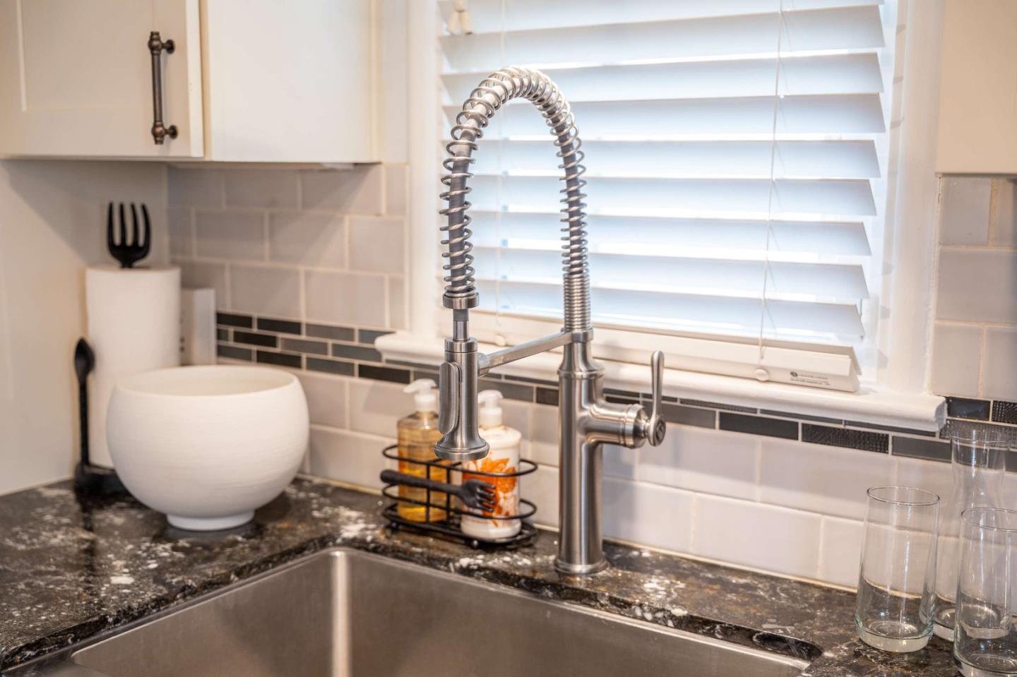 Detail Gallery Image 33 of 48 For 1 Serrano Way, Del Rey Oaks,  CA 93940 - 2 Beds | 1 Baths