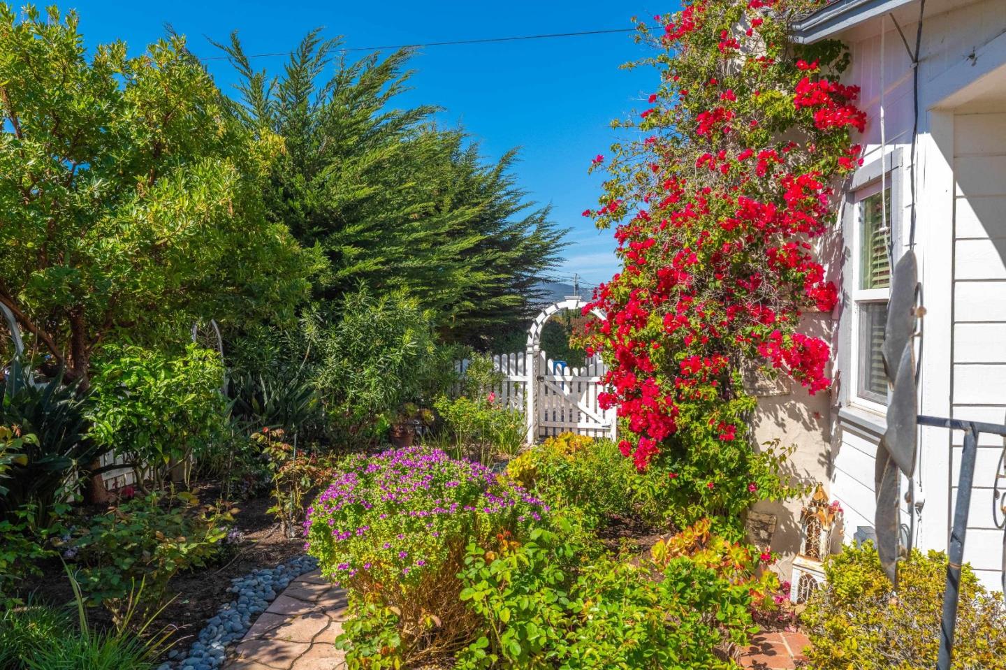 Detail Gallery Image 45 of 48 For 1 Serrano Way, Del Rey Oaks,  CA 93940 - 2 Beds | 1 Baths