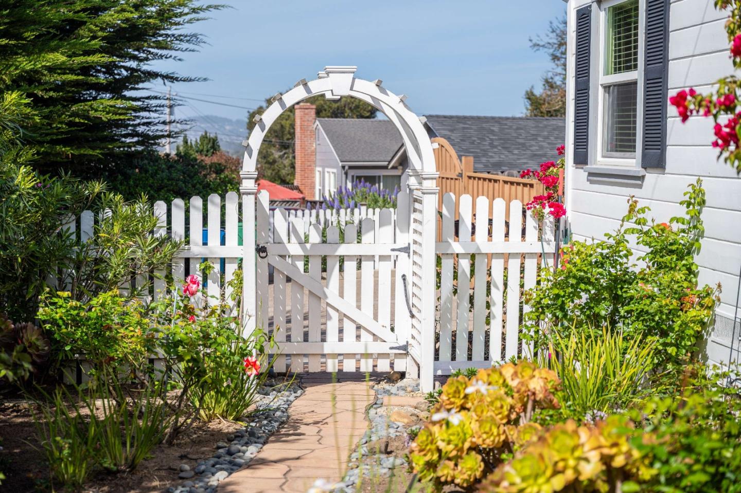 Detail Gallery Image 46 of 48 For 1 Serrano Way, Del Rey Oaks,  CA 93940 - 2 Beds | 1 Baths