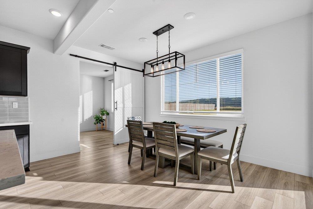 Detail Gallery Image 28 of 61 For 288 Luna Way, Hollister,  CA 95023 - 4 Beds | 3/1 Baths