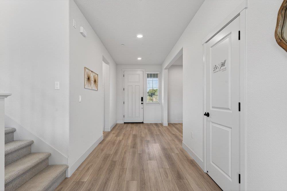 Detail Gallery Image 32 of 61 For 288 Luna Way, Hollister,  CA 95023 - 4 Beds | 3/1 Baths