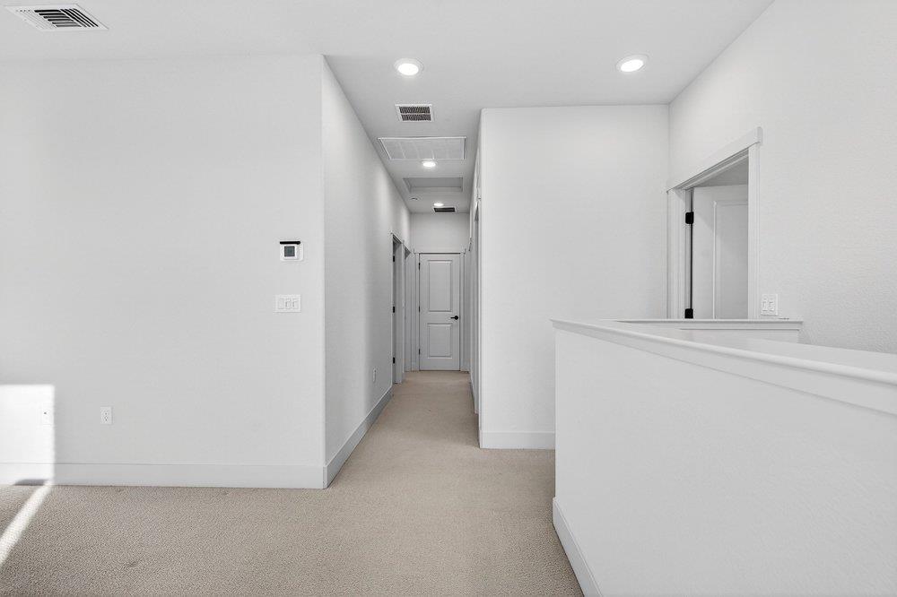 Detail Gallery Image 33 of 61 For 288 Luna Way, Hollister,  CA 95023 - 4 Beds | 3/1 Baths