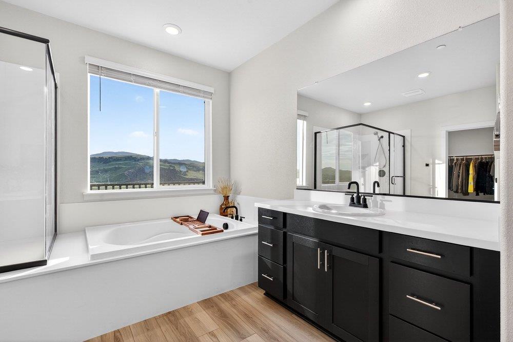 Detail Gallery Image 41 of 61 For 288 Luna Way, Hollister,  CA 95023 - 4 Beds | 3/1 Baths