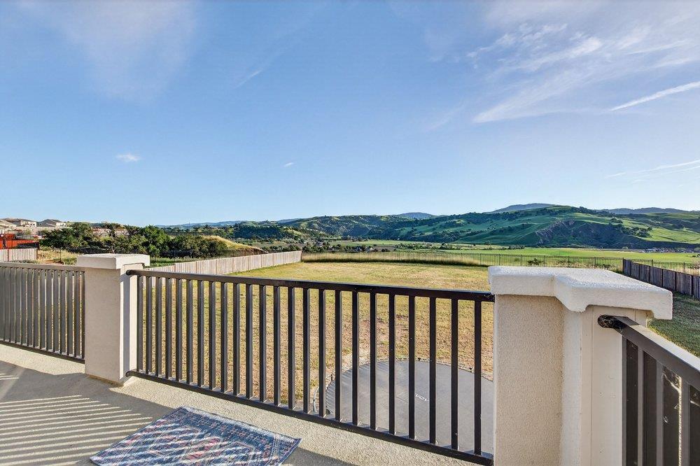 Detail Gallery Image 46 of 61 For 288 Luna Way, Hollister,  CA 95023 - 4 Beds | 3/1 Baths