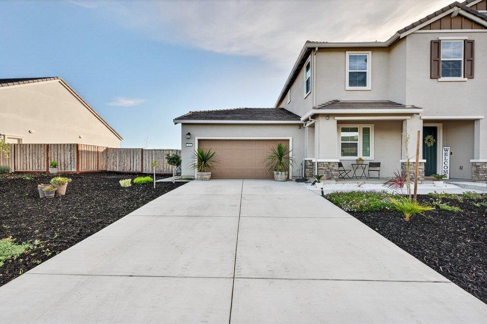 Detail Gallery Image 5 of 61 For 288 Luna Way, Hollister,  CA 95023 - 4 Beds | 3/1 Baths