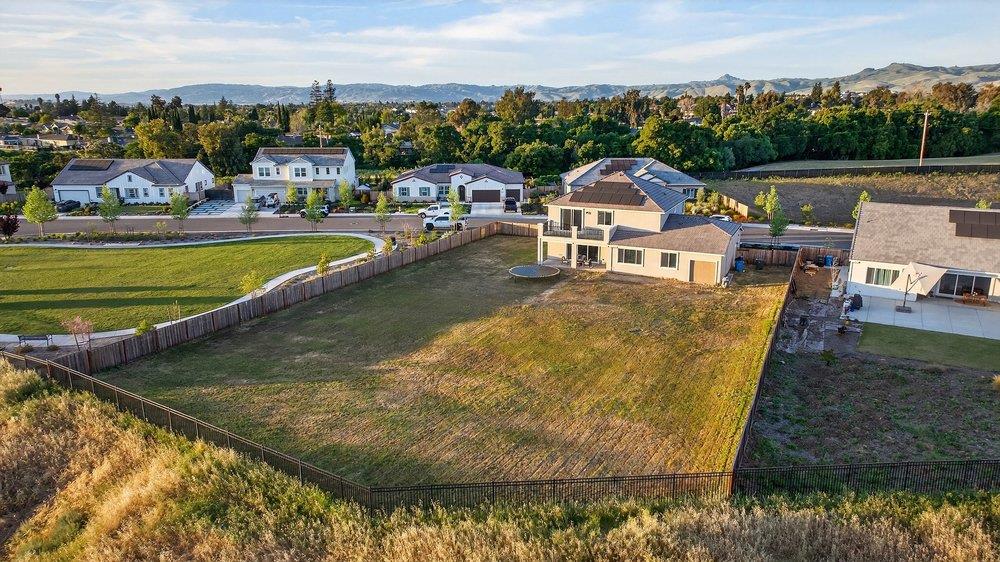 Detail Gallery Image 58 of 61 For 288 Luna Way, Hollister,  CA 95023 - 4 Beds | 3/1 Baths