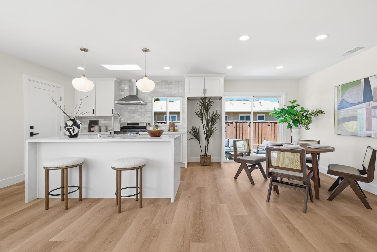 Detail Gallery Image 14 of 44 For 2177 Santa Cruz Ave, Santa Clara,  CA 95051 - 3 Beds | 2 Baths