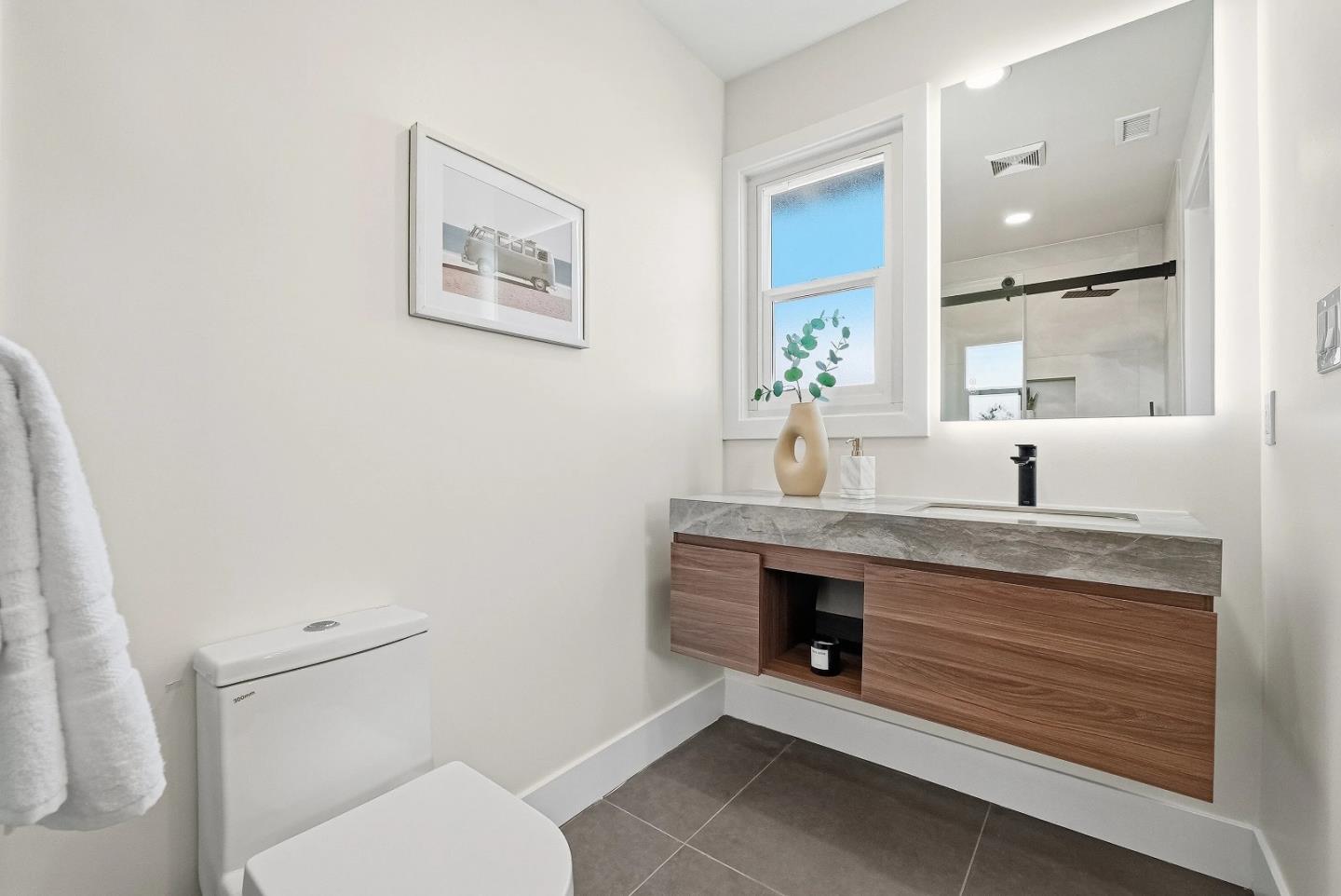 Detail Gallery Image 21 of 44 For 2177 Santa Cruz Ave, Santa Clara,  CA 95051 - 3 Beds | 2 Baths