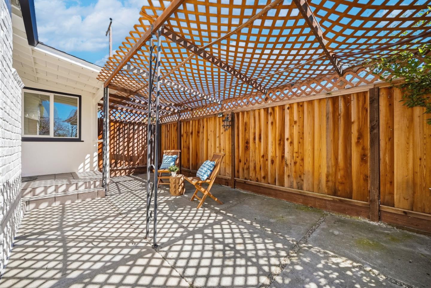 2177 Santa Cruz Avenue, Santa Clara, CA, 95051