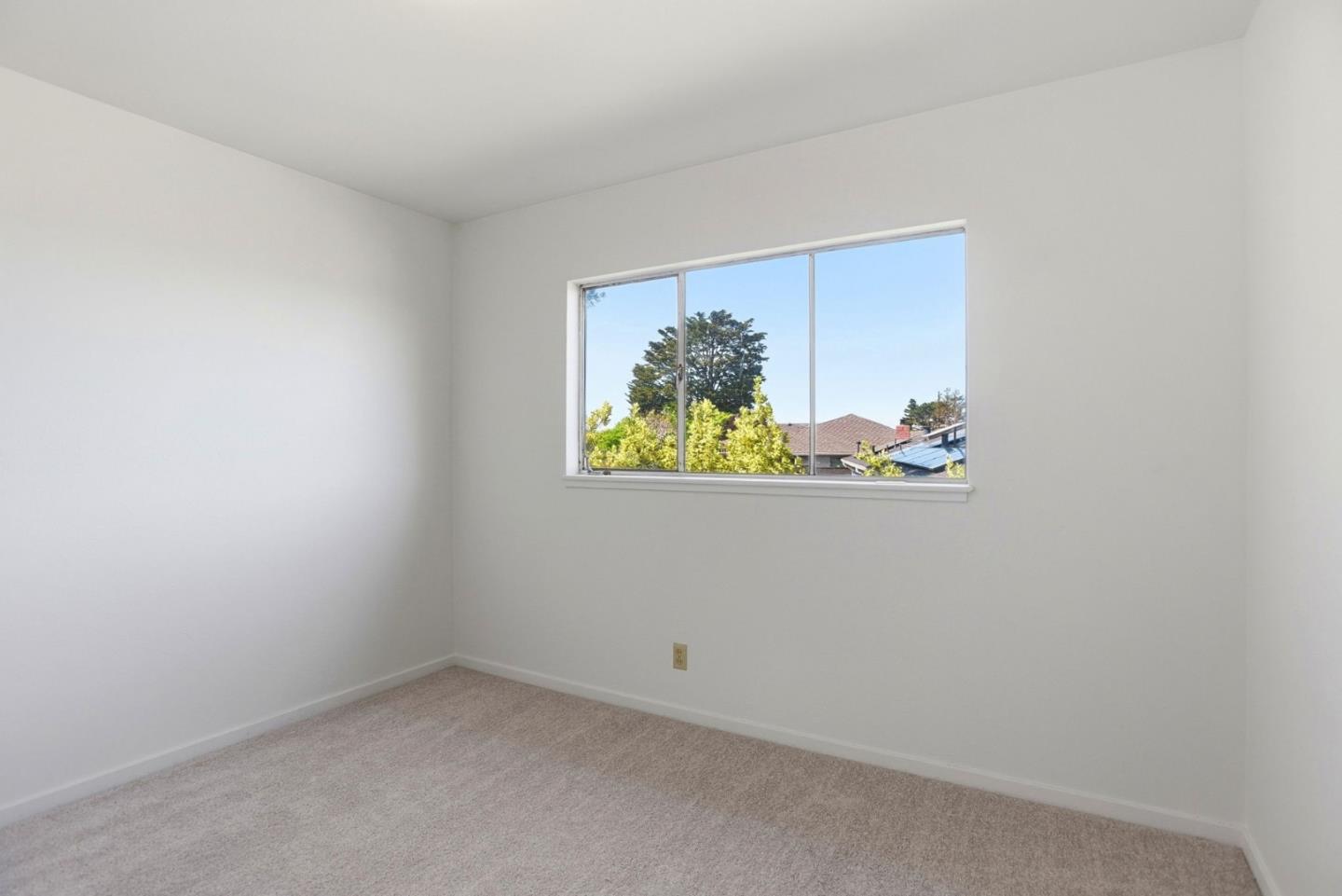 Detail Gallery Image 18 of 37 For 3311 Plateau Dr, Belmont,  CA 94002 - 3 Beds | 1 Baths