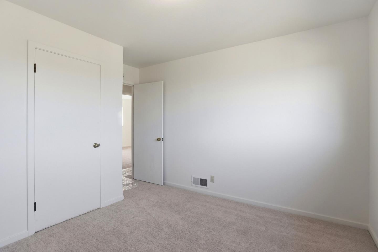 Detail Gallery Image 19 of 37 For 3311 Plateau Dr, Belmont,  CA 94002 - 3 Beds | 1 Baths