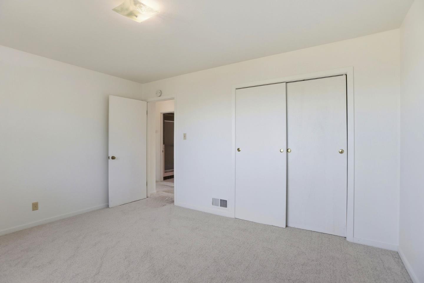 Detail Gallery Image 22 of 37 For 3311 Plateau Dr, Belmont,  CA 94002 - 3 Beds | 1 Baths