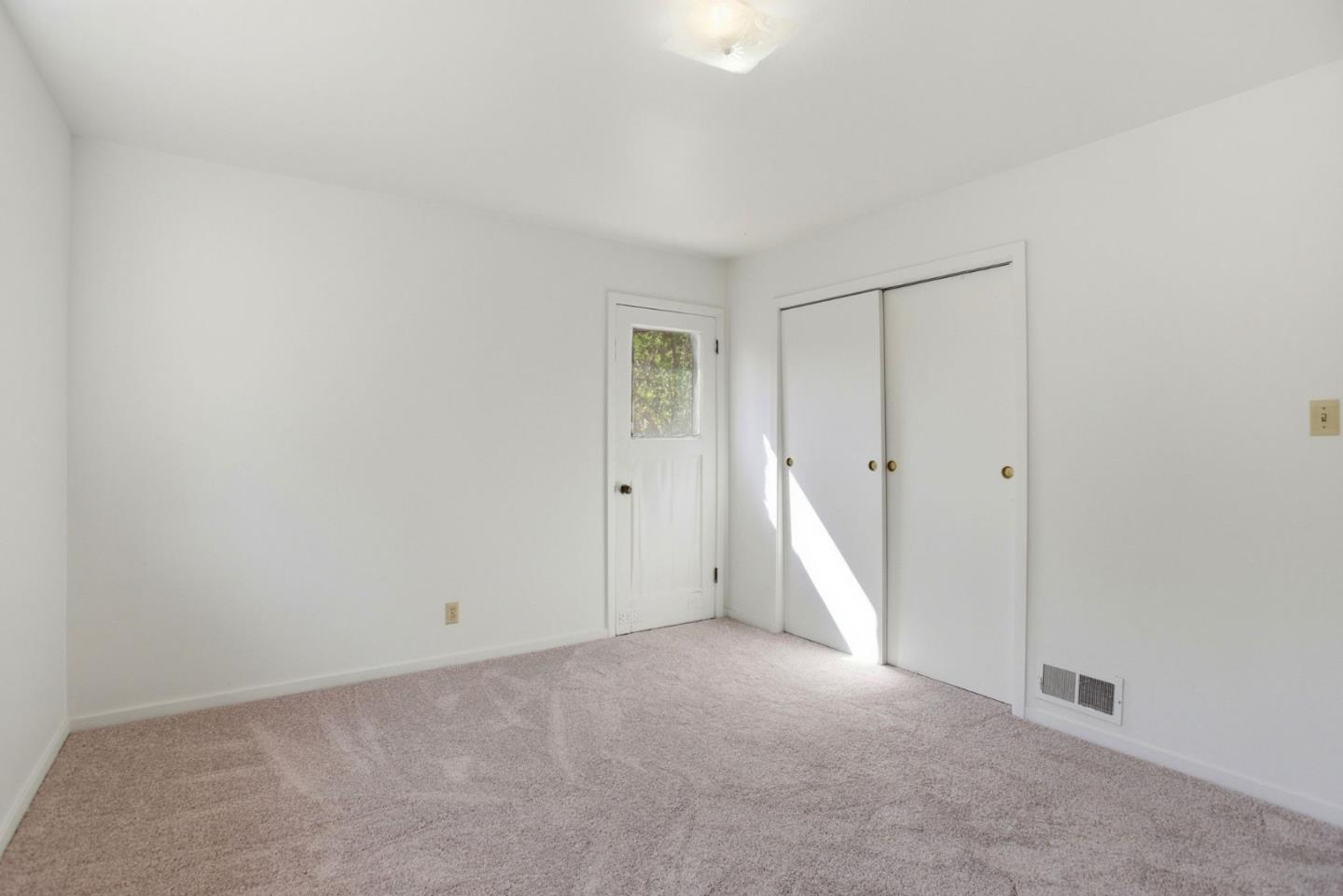 Detail Gallery Image 26 of 37 For 3311 Plateau Dr, Belmont,  CA 94002 - 3 Beds | 1 Baths