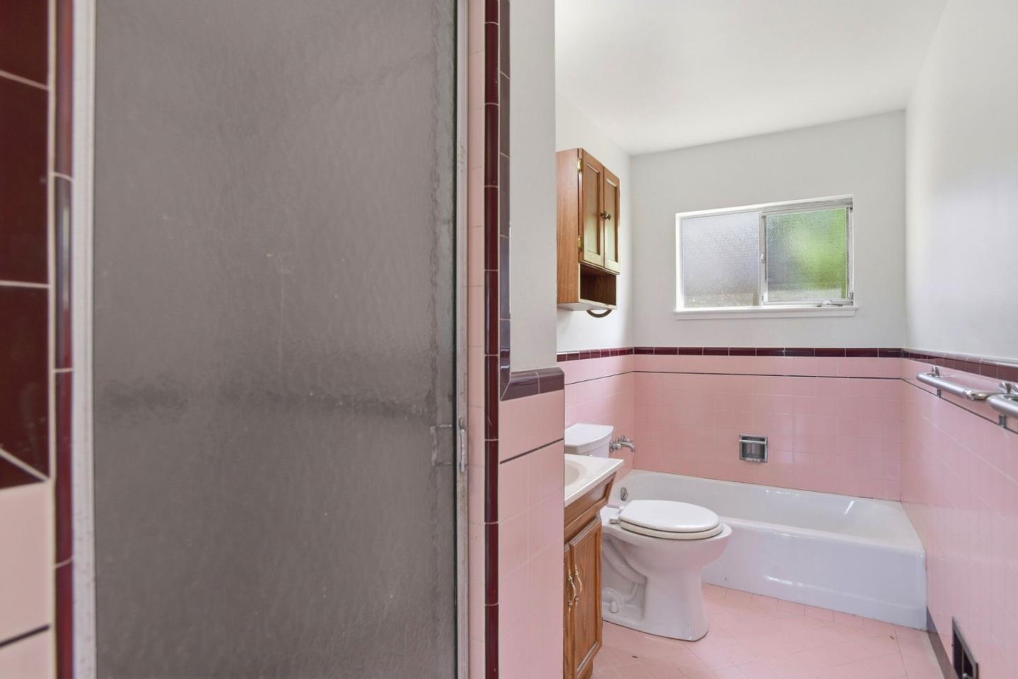 Detail Gallery Image 31 of 37 For 3311 Plateau Dr, Belmont,  CA 94002 - 3 Beds | 1 Baths