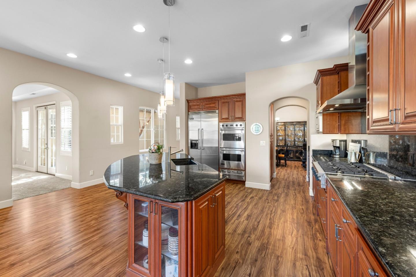 Detail Gallery Image 10 of 26 For 2741 Club Dr, Gilroy,  CA 95020 - 5 Beds | 4 Baths