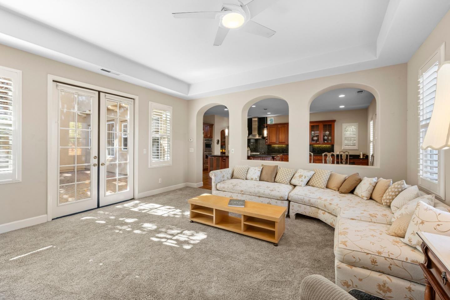 Detail Gallery Image 13 of 26 For 2741 Club Dr, Gilroy,  CA 95020 - 5 Beds | 4 Baths