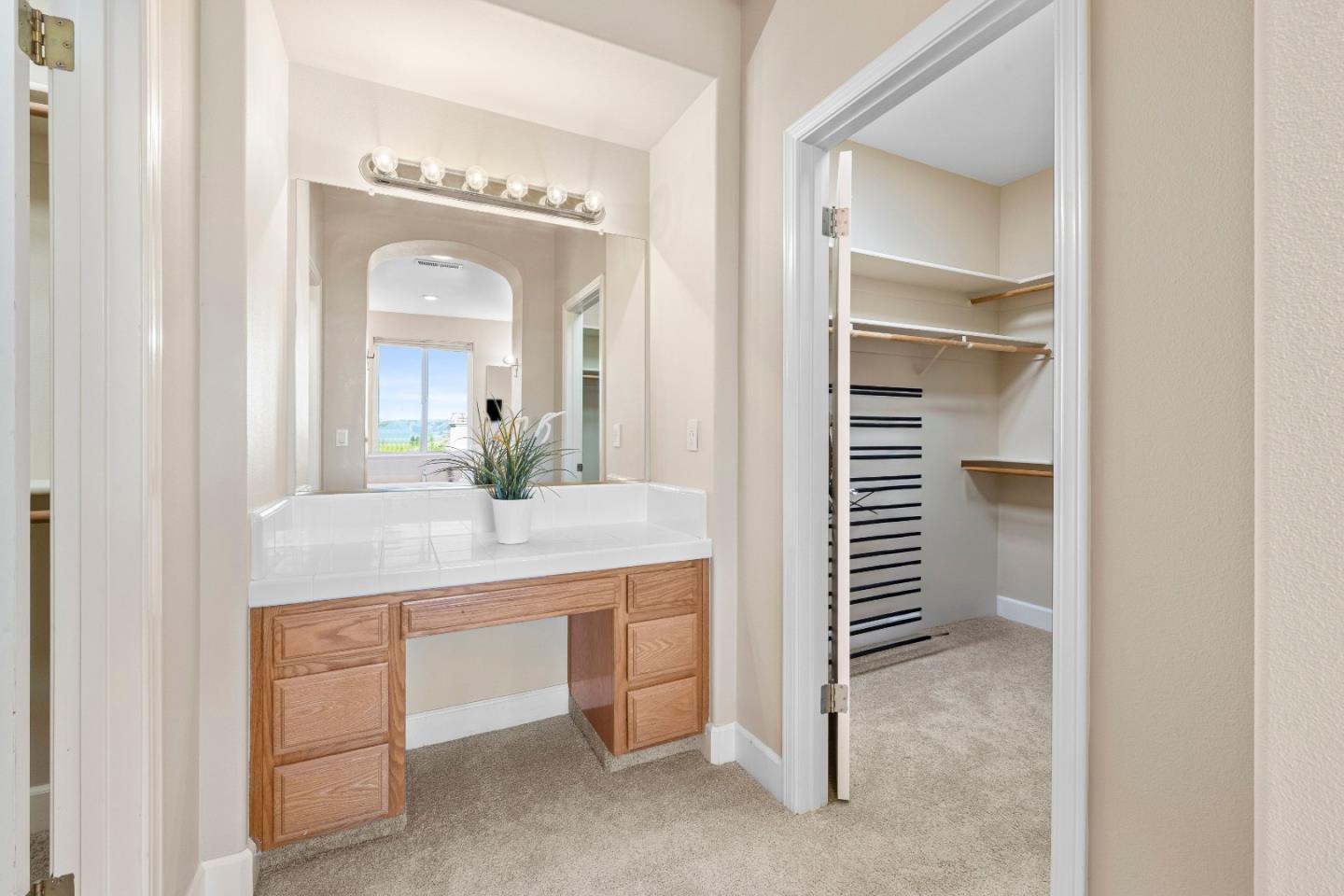 Detail Gallery Image 22 of 26 For 2741 Club Dr, Gilroy,  CA 95020 - 5 Beds | 4 Baths