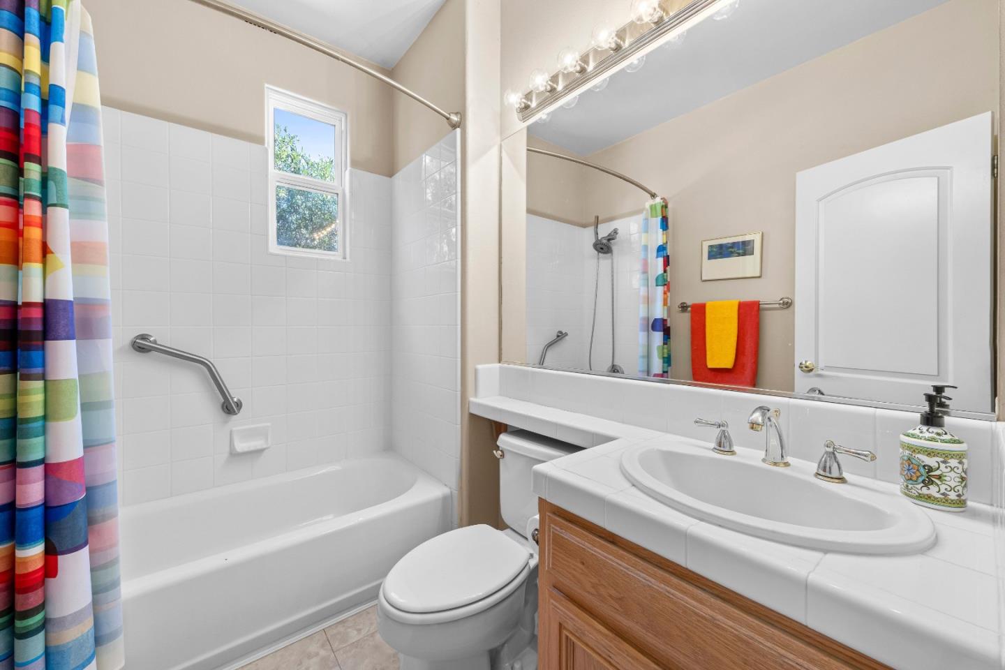 Detail Gallery Image 6 of 26 For 2741 Club Dr, Gilroy,  CA 95020 - 5 Beds | 4 Baths