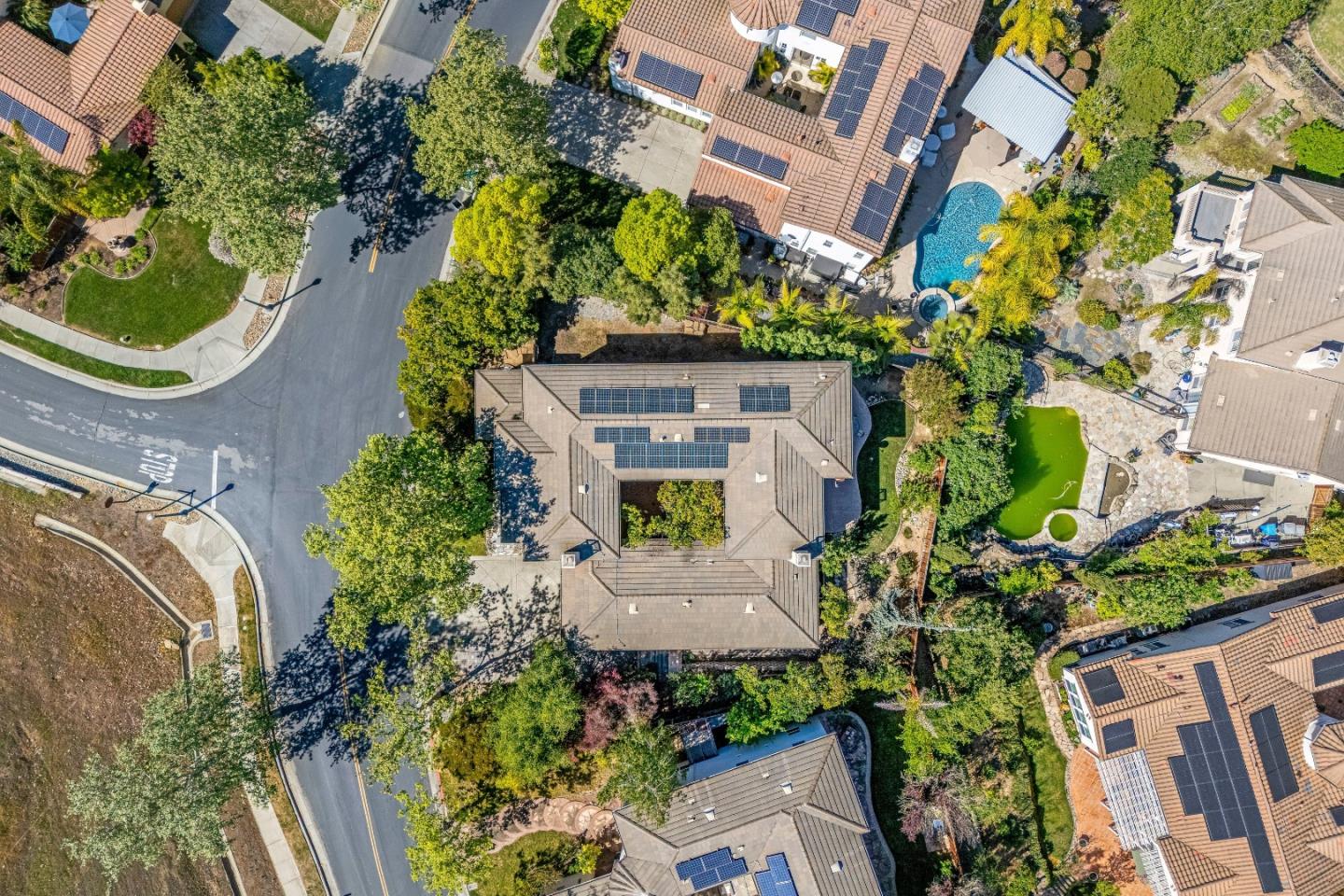 Detail Gallery Image 65 of 75 For 2741 Club Dr, Gilroy,  CA 95020 - 5 Beds | 4 Baths