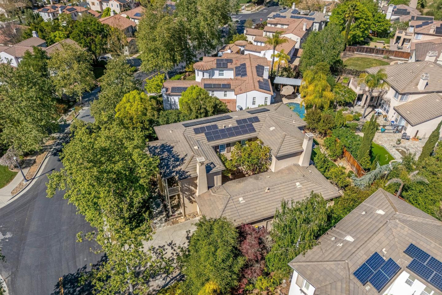 Detail Gallery Image 66 of 75 For 2741 Club Dr, Gilroy,  CA 95020 - 5 Beds | 4 Baths