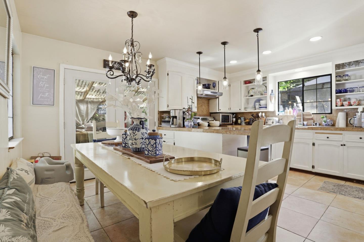 Detail Gallery Image 12 of 43 For 5455 Branciforte Dr, Santa Cruz,  CA 95065 - 4 Beds | 2 Baths